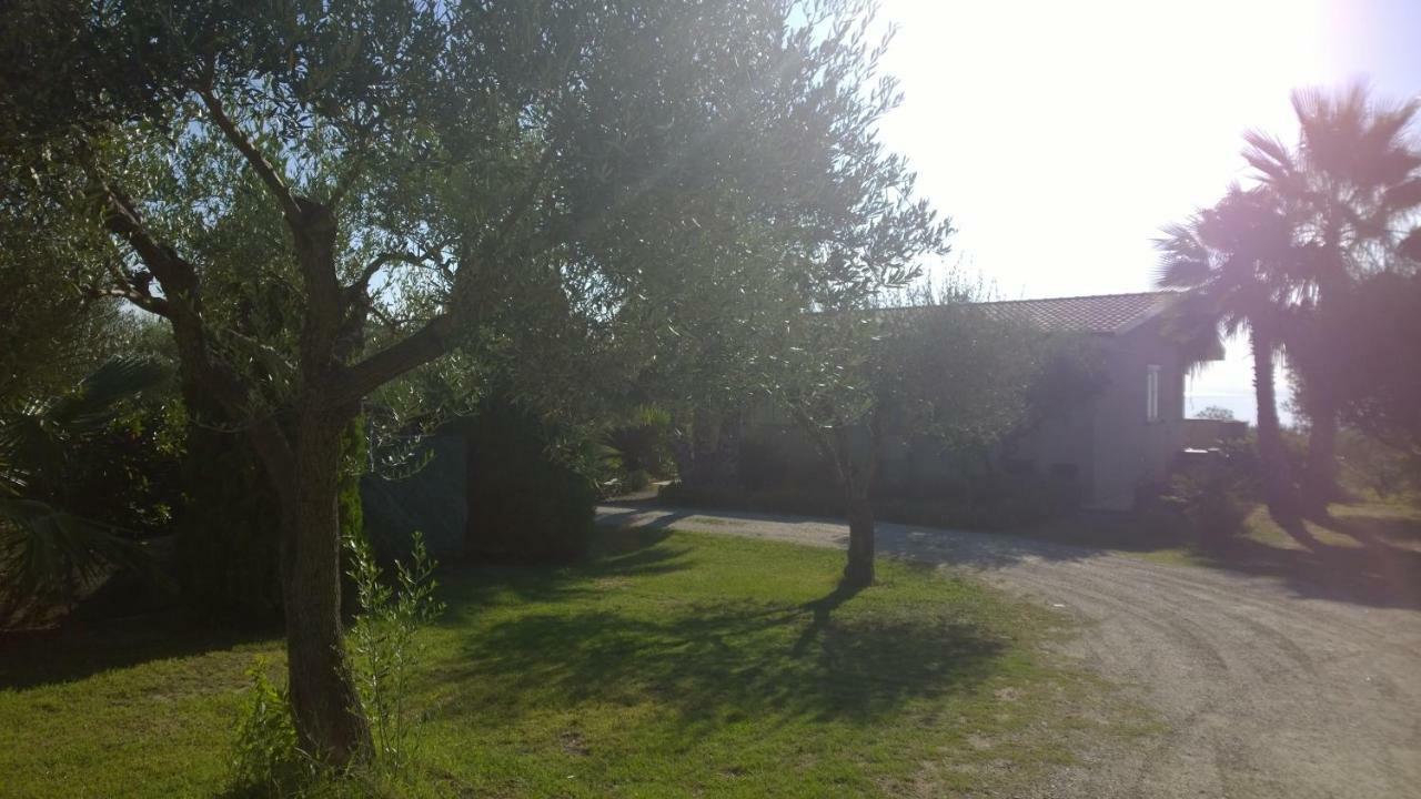 Villa La Scogliera Del Capo Santa María Exterior foto
