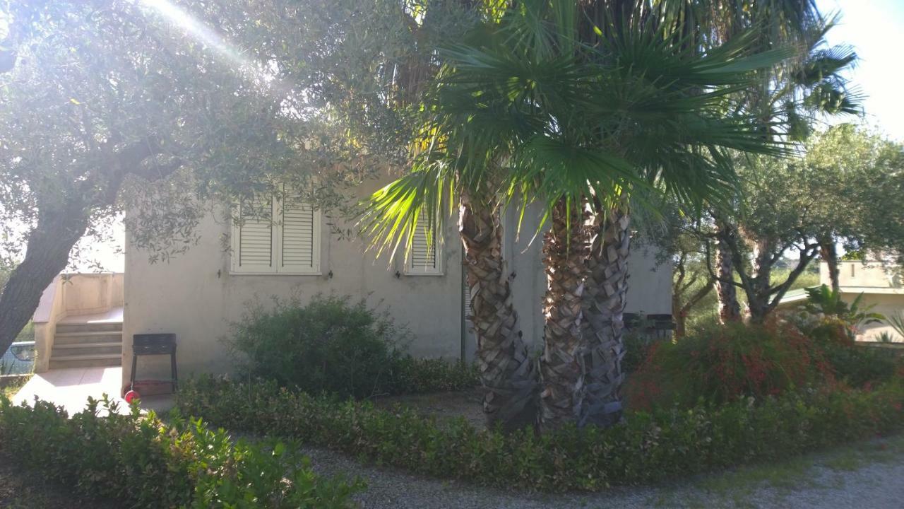 Villa La Scogliera Del Capo Santa María Exterior foto